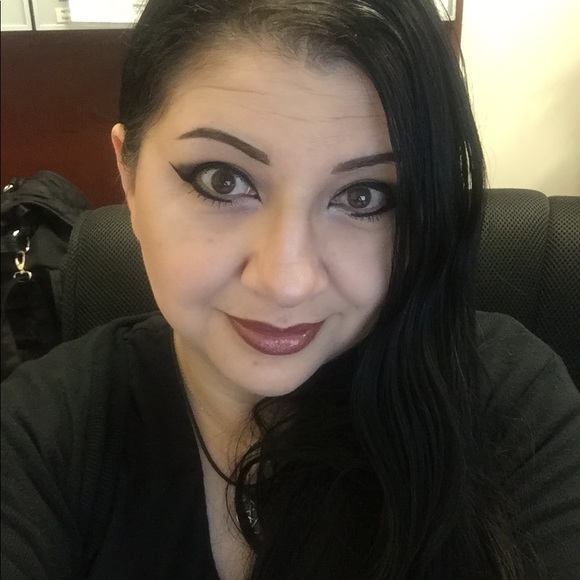 mrsmadtux